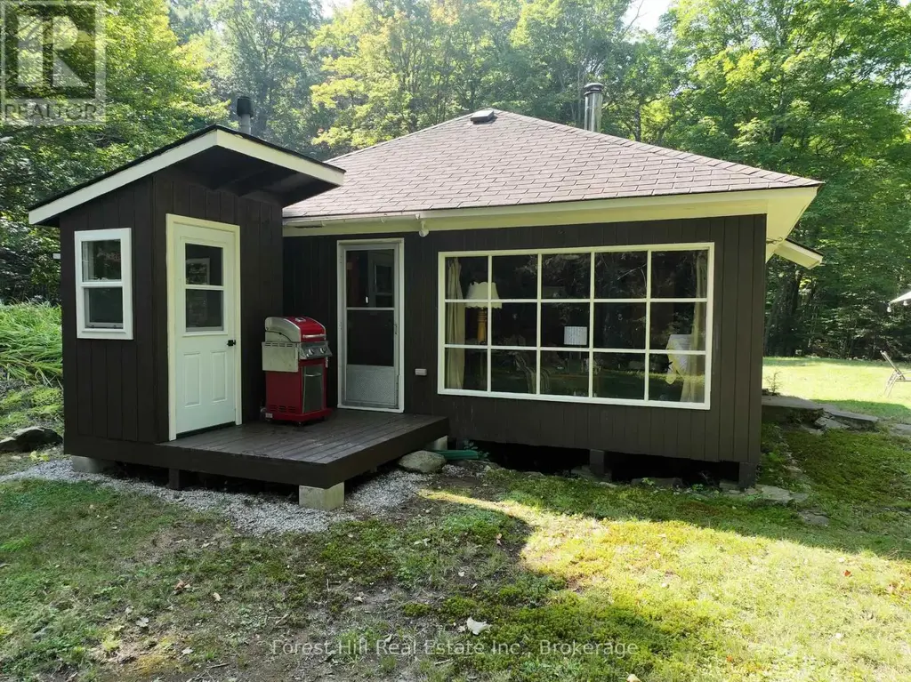 30945 Kawagama Lake Wao, Algonquin Highlands (Sherborne)